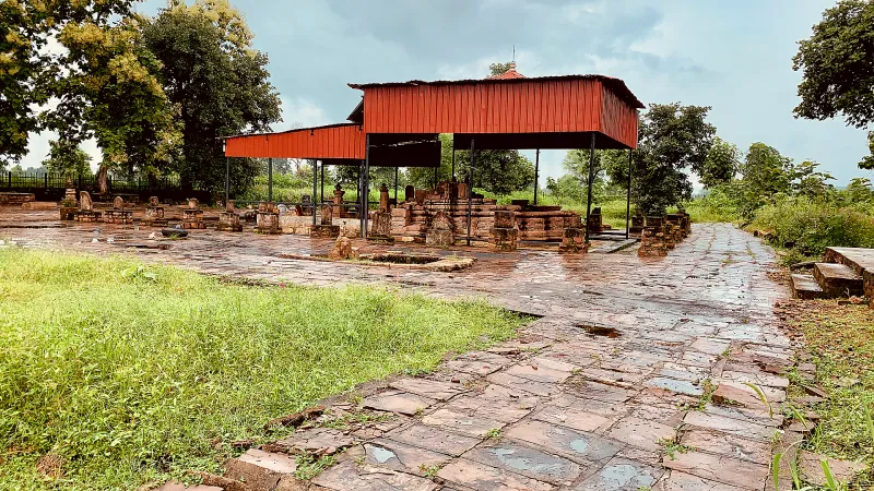 Famous place image of Khairgarh Chhuikhadan Gandai